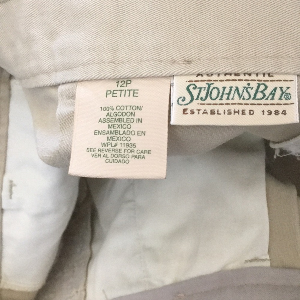 FINAL MARKDOWN Ladies’ St. John’s Bay Slacks (12P) - Picture 4 of 4